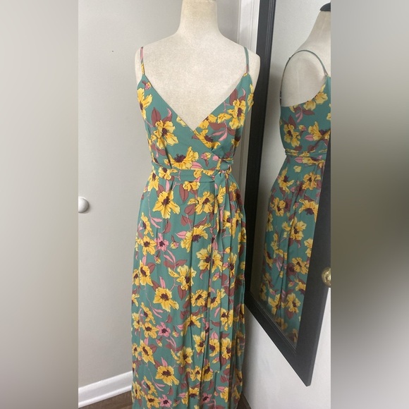 Flynne Skye Anderson Wrap Maxi Floral Tropical Beautiful Figure Flattering Dress - Picture 5 of 12